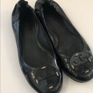 Tory Burch Reva flat